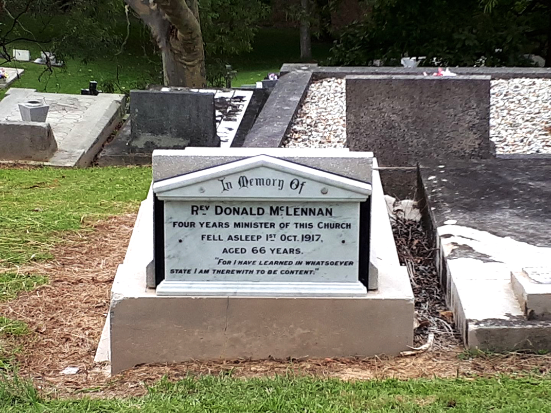Photo of headstones/Donald McLennan (Rev ) plaque frm Ch now on grave Mullum